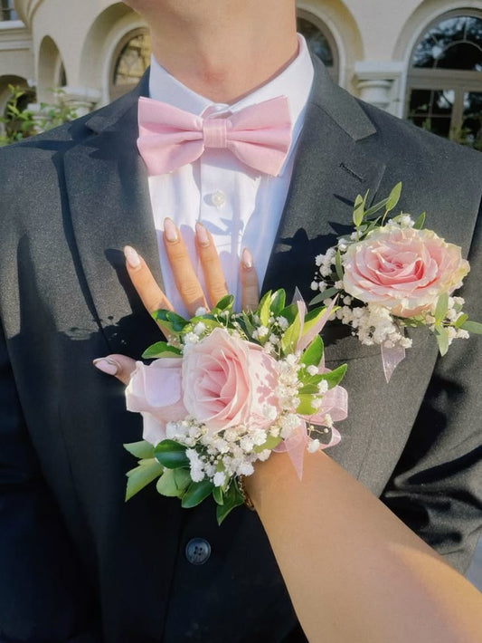 NO 9 Rose Whisper Corsages